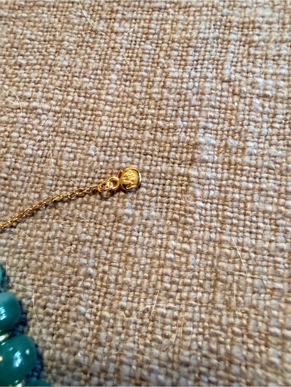 Gold Heart Pendant Green Resin  Beaded Necklace - Picture 3 of 4